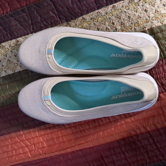 GRASSHOPPERS* linen look mushroom Reveal skimmer flat sneaker shoe sz 8.5 - Picture 7 of 16